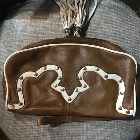 Horseshoe design purse - Picture 2 of 4